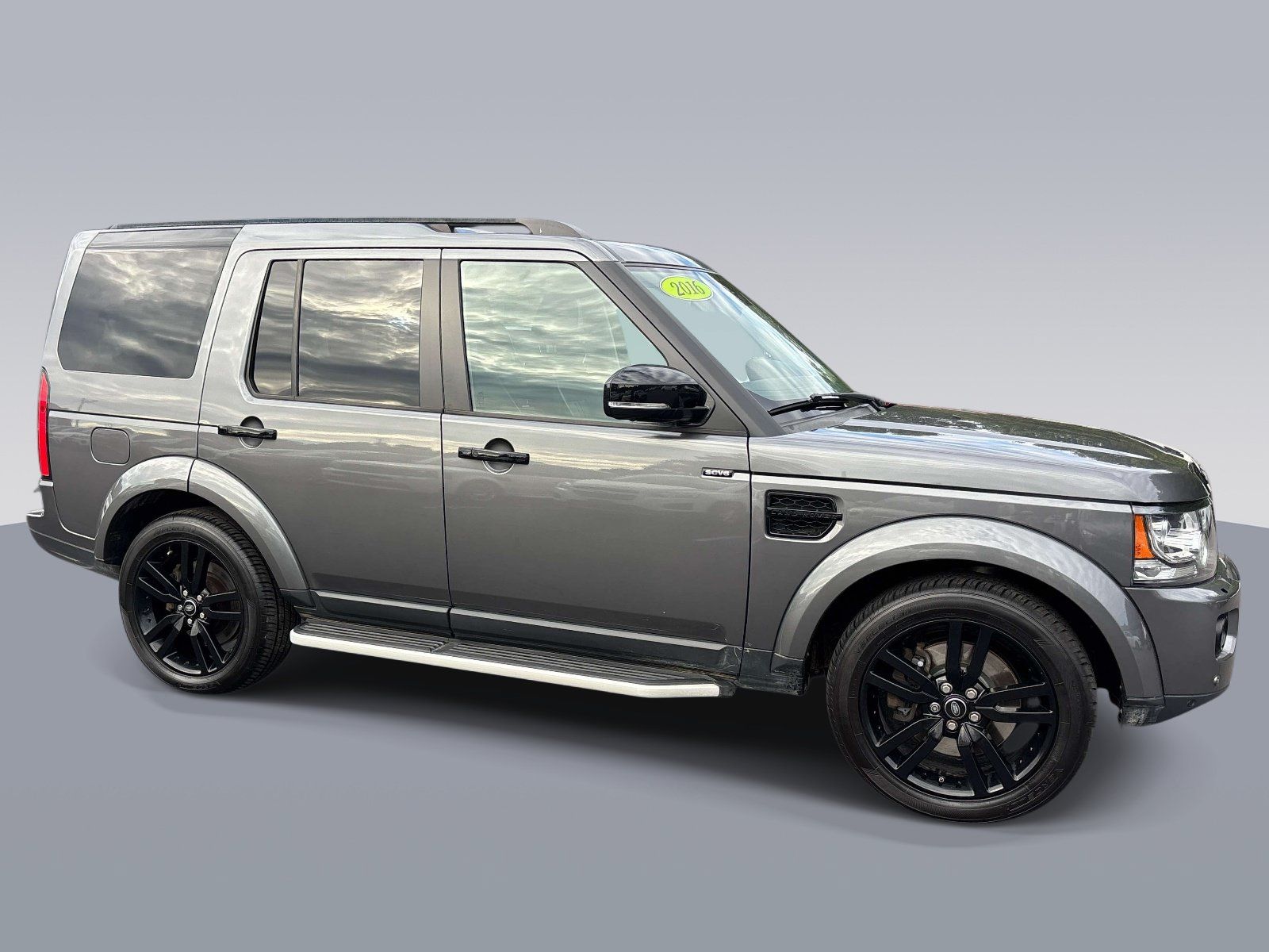 Used 2016 Land Rover LR4 HSE AWD/4WD image 2