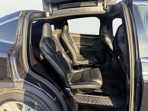 Used 2016 Tesla Model X 90D image 14