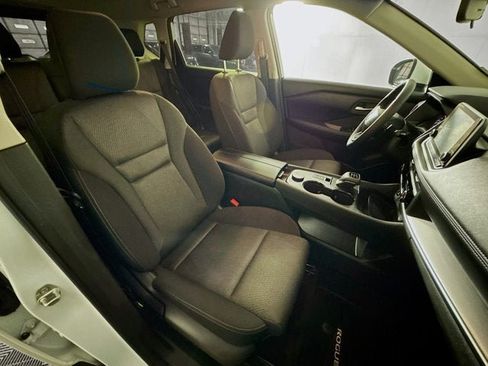 Certified 2026 Nissan Rogue SV AWD/4WD image 22