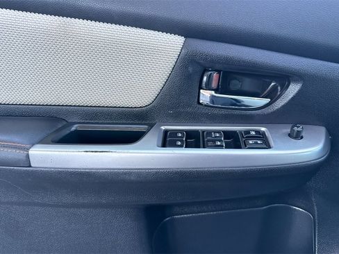 Used 2017 Subaru Crosstrek 2.0i Premium image 15