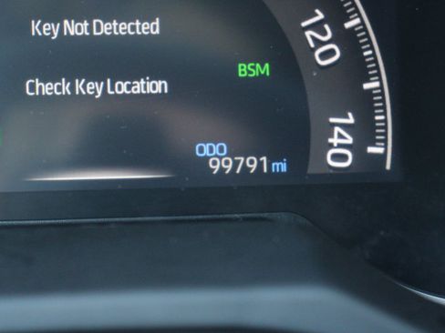 Used 2022 Toyota RAV4 XSE AWD/4WD image 28