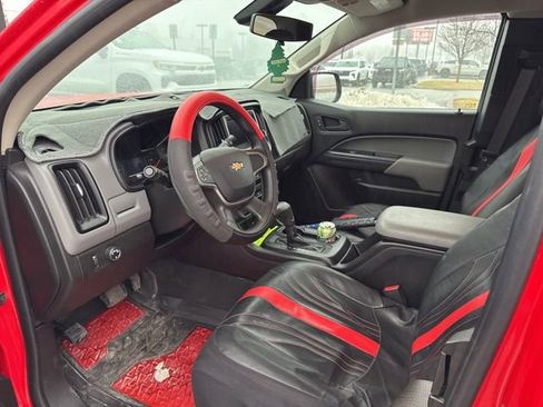 Used 2020 Chevrolet Colorado W/T w/ WT Convenience Package image 6