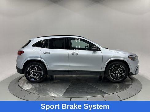 Certified 2025 Mercedes-Benz GLA 250 GLA 250 image 8