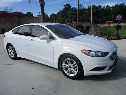 Used 2018 Ford Fusion SE image 22