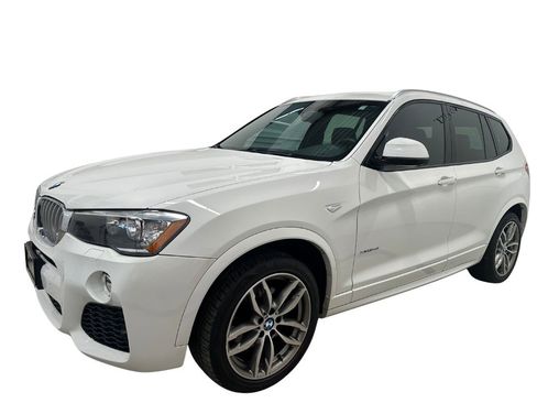 Used 2017 BMW X3 xDrive28i image 7