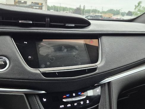 Used 2022 Cadillac XT5 Sportv AWD/4WD image 9