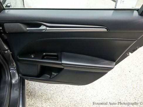Certified 2019 Ford Fusion Titanium FWD image 25