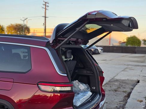 New 2026 Jeep Grand Cherokee L Limited AWD/4WD image 7