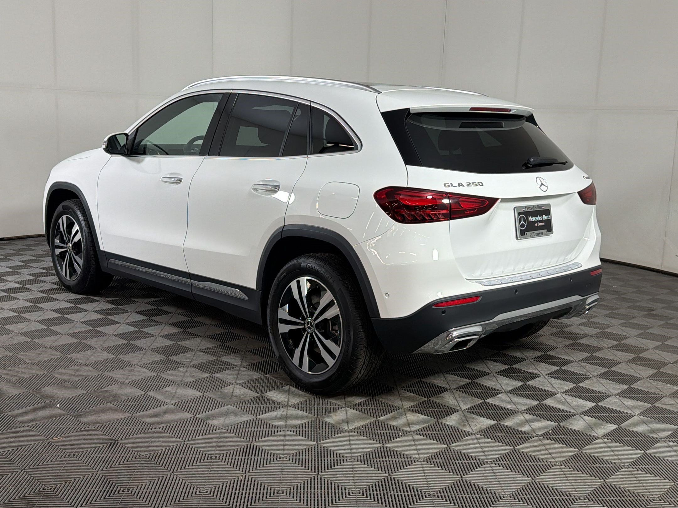 Used 2026 Mercedes-Benz GLA 250 4MATIC image 3