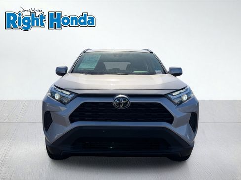 Used 2025 Toyota RAV4 XLE AWD/4WD image 11
