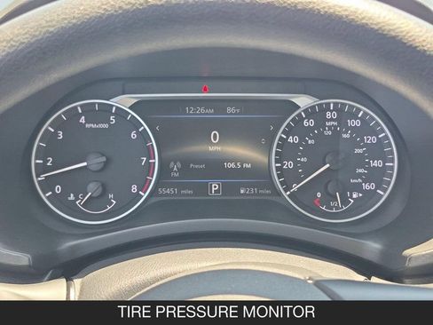 Used 2024 Nissan Sentra SV FWD image 19