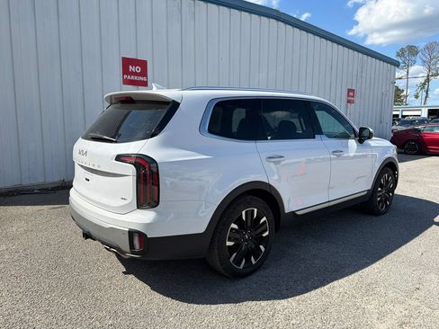 Used 2024 Kia Telluride SX w/ Towing Package AWD/4WD image 7
