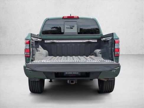 Used 2022 Nissan Frontier SV AWD/4WD image 6