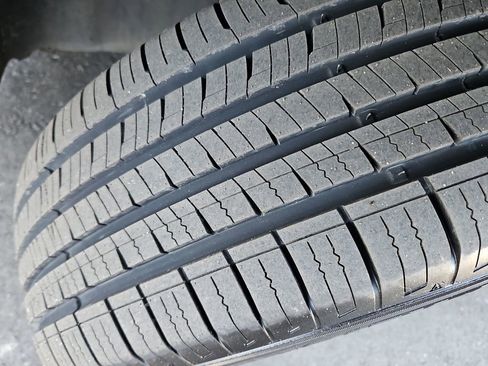 Used 2024 Jeep Compass Latitude image 31