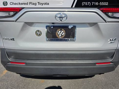 Used 2025 Toyota RAV4 XLE AWD/4WD image 13