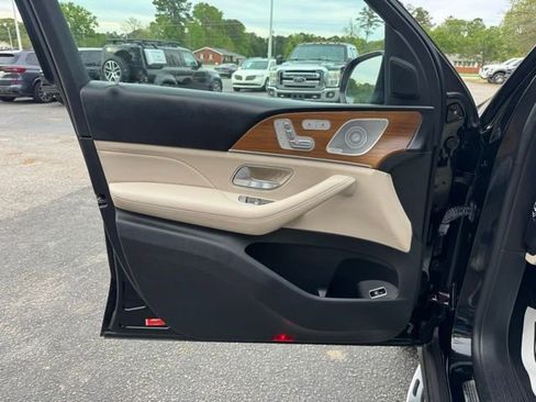 Used 2022 Mercedes-Benz GLE 350 w/ Premium Package image 17