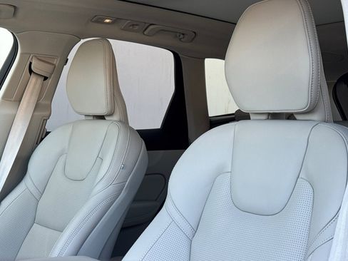 Used 2025 Volvo XC60 B5 Ultra w/ Protection Package Premier AWD/4WD image 26