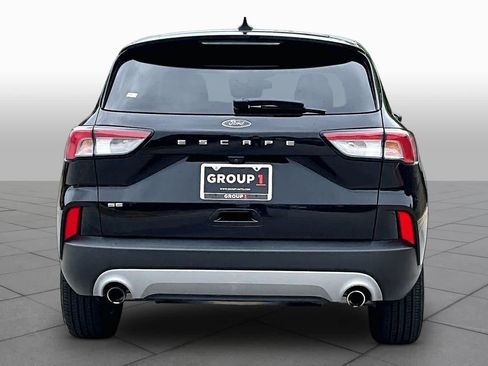 Used 2022 Ford Escape SE w/ Convenience Package FWD image 5