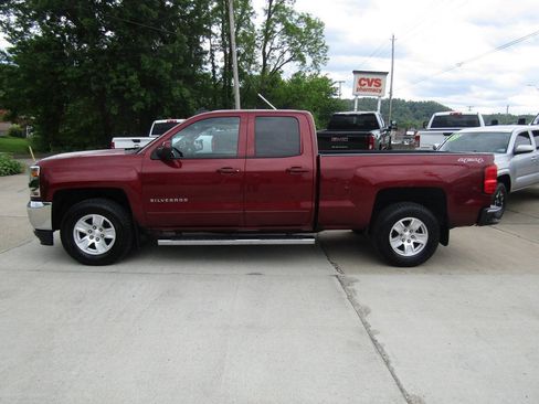 Used 2017 Chevrolet Silverado 1500 LT w/ True North Edition AWD/4WD image 5