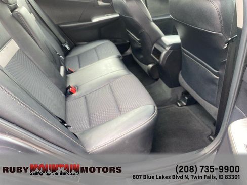 Used 2013 Toyota Camry SE w/ Preferred Accessory Pkg FWD image 28