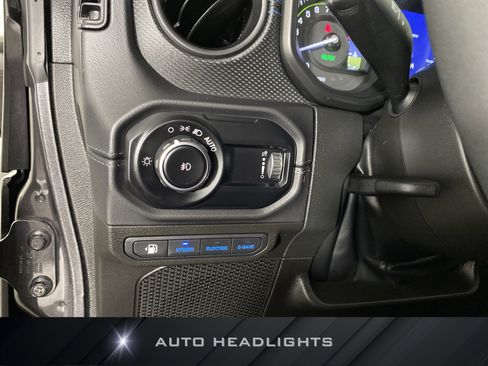 Used 2025 Jeep Wrangler Unlimited Rubicon 4xe w/ Convenience Group image 24