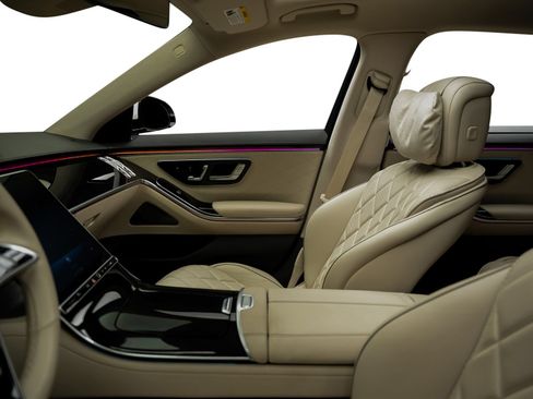 Used 2023 Mercedes-Benz S 580 4MATIC Sedan w/ AMG Line image 54