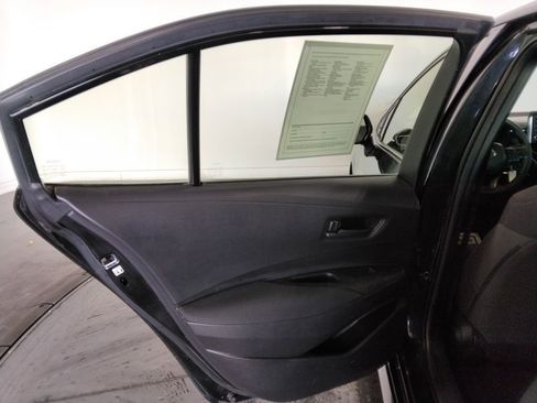 Used 2022 Toyota Corolla LE image 27