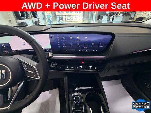 Used 2025 Buick Envision Preferred AWD/4WD image 13