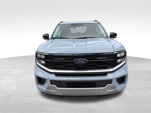 New 2026 Ford Expedition Platinum w/ Platinum Ultimate Package image 8