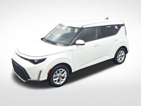 Used 2025 Kia Soul LX w/ LX Technology Package FWD image 22