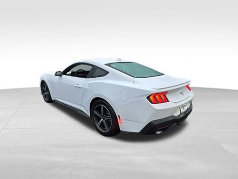 Used 2024 Ford Mustang Premium image 5
