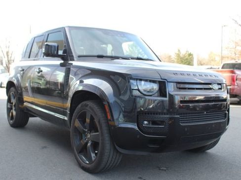 Used 2022 Land Rover Defender 110 V8 image 7