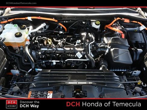 Used 2022 Ford Escape Titanium w/ Titanium Premium Package image 25