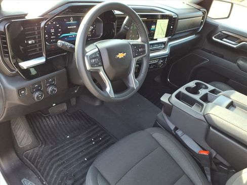 Used 2026 Chevrolet Silverado 1500 LT image 11