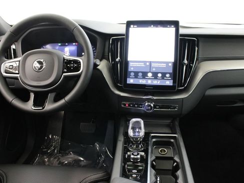 New 2026 Volvo XC60 B5 Ultra w/ Climate Package AWD/4WD image 9