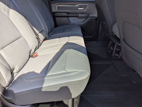 Used 2022 RAM 1500 Big Horn AWD/4WD image 18