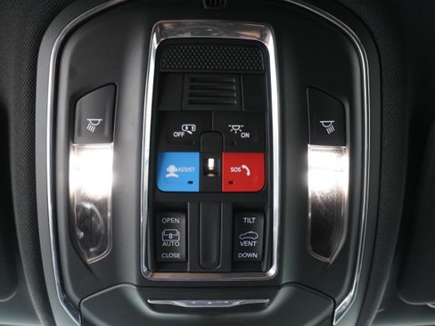 Used 2025 Jeep Grand Cherokee L Laredo w/ Trailer Tow Package RWD image 25