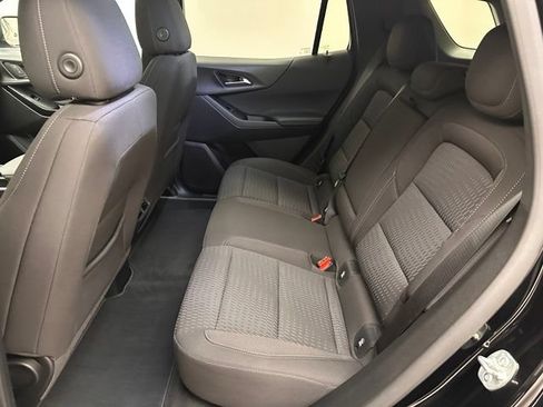 Used 2026 Chevrolet Equinox LT AWD/4WD image 17