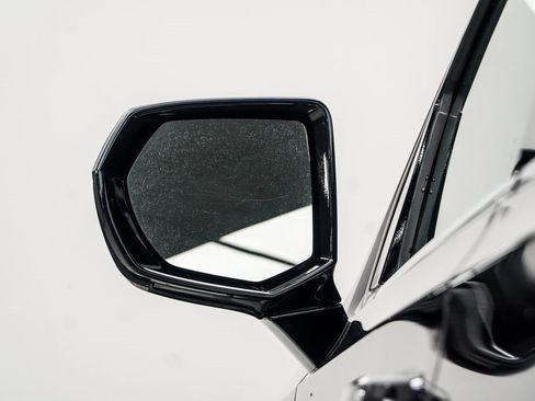 Used 2024 Chevrolet Suburban LT image 14