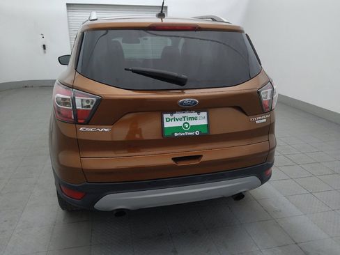 Used 2017 Ford Escape Titanium FWD image 6