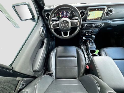 Used 2022 Jeep Wrangler Unlimited Sahara w/ Cold Weather Group AWD/4WD image 25
