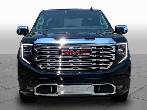 Used 2024 GMC Sierra 1500 Denali w/ Denali Reserve Package AWD/4WD image 4