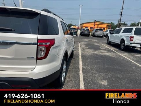 Used 2015 Ford Explorer XLT w/ Equipment Group 202B AWD/4WD image 6