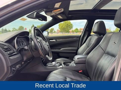 Used 2022 Chrysler 300 S RWD image 8