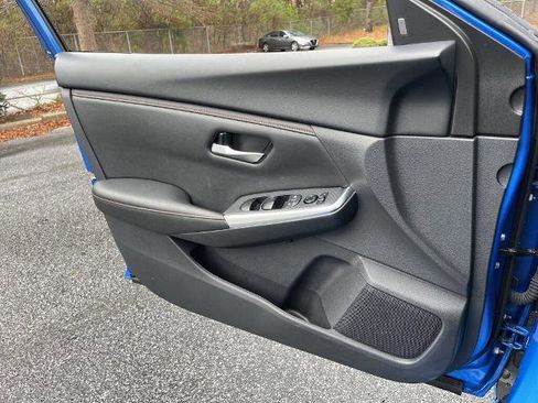 Certified 2025 Nissan Sentra SR image 12