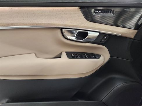 New 2026 Volvo XC90 B6 Plus w/ Protection Package Premier image 24