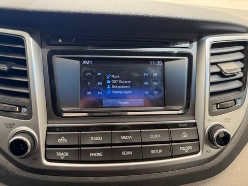 Used 2016 Hyundai Tucson SE w/ Option Group 02 FWD image 14