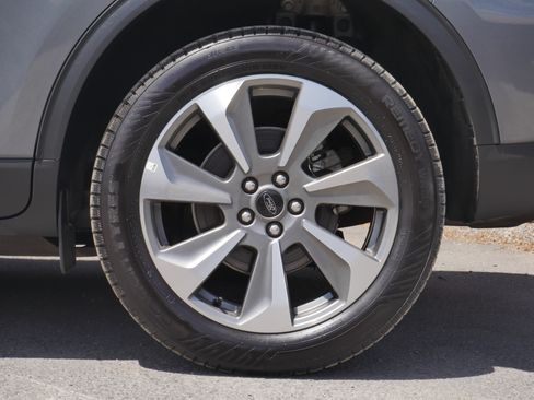 Certified 2025 Ford Escape Platinum AWD/4WD image 15