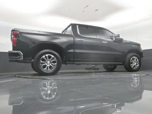 Used 2023 Chevrolet Silverado 1500 LTZ w/ LTZ Premium Package AWD/4WD image 46