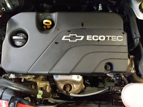 Used 2019 Chevrolet Spark LT image 30